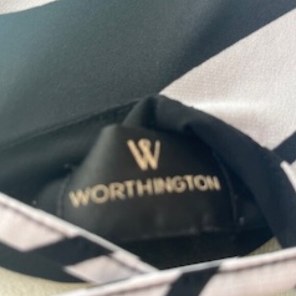 Worthington Large ladies sleeveless top. Black and white stripes. Excellent cond - Picture 3 of 3